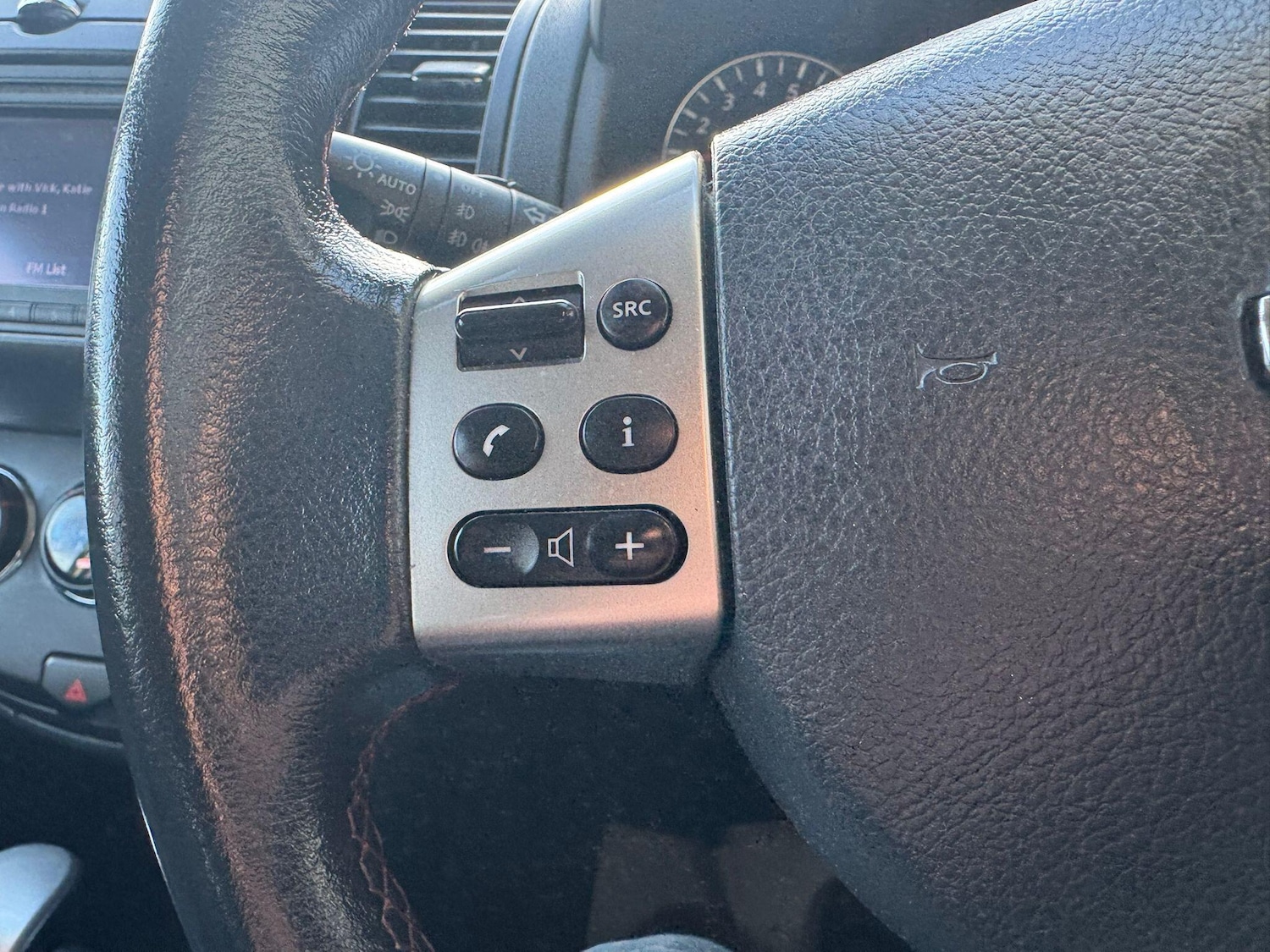 Used Nissan Note 2010 for sale - 77658704: Photo 17