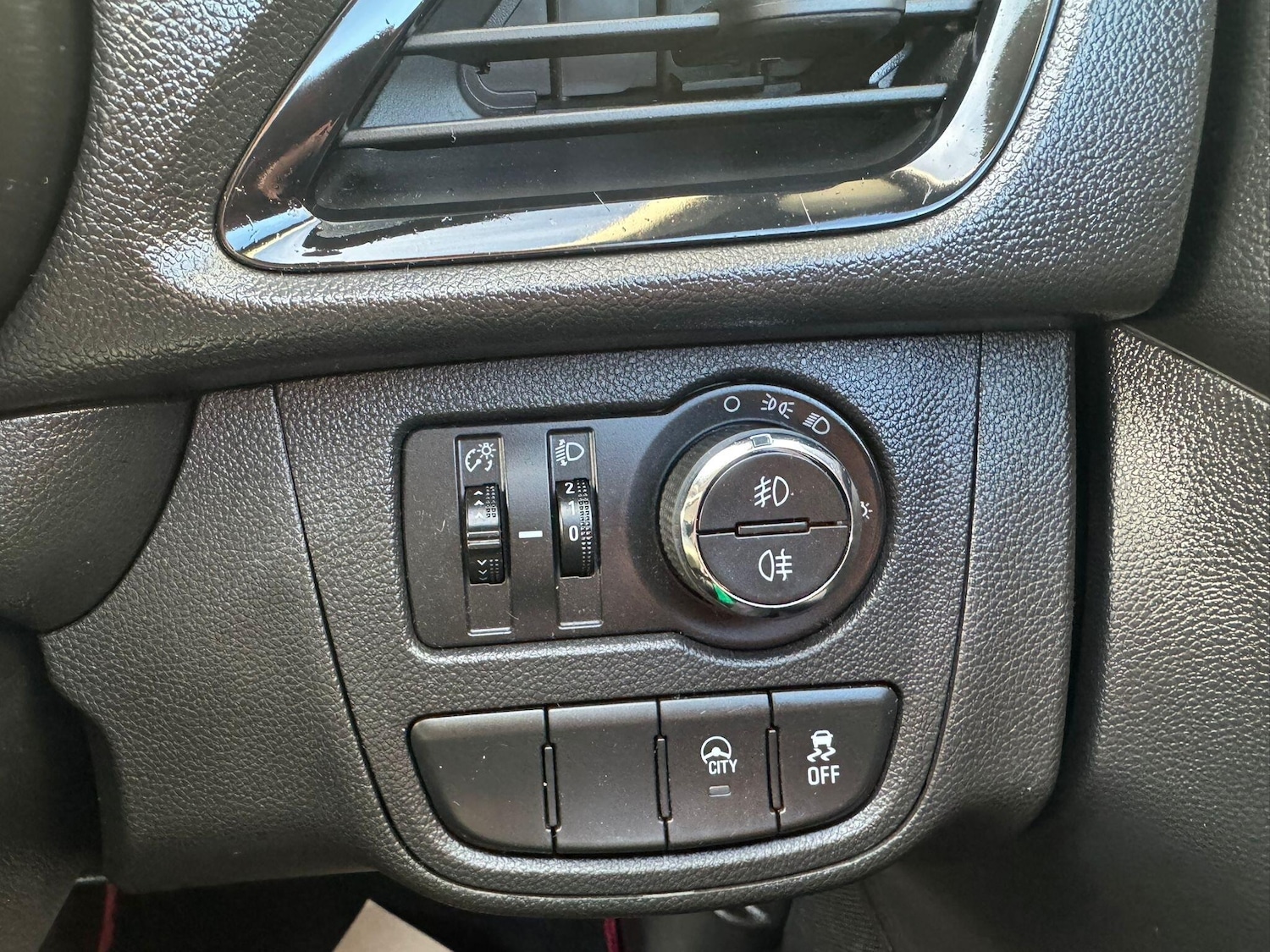 Used Vauxhall Viva 2017 for sale - 77411875: Photo 16