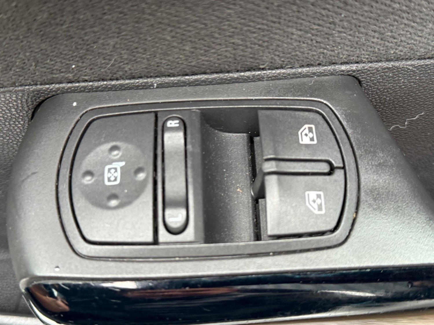 Used Vauxhall Corsa 2011 for sale - 76408698: Photo 13