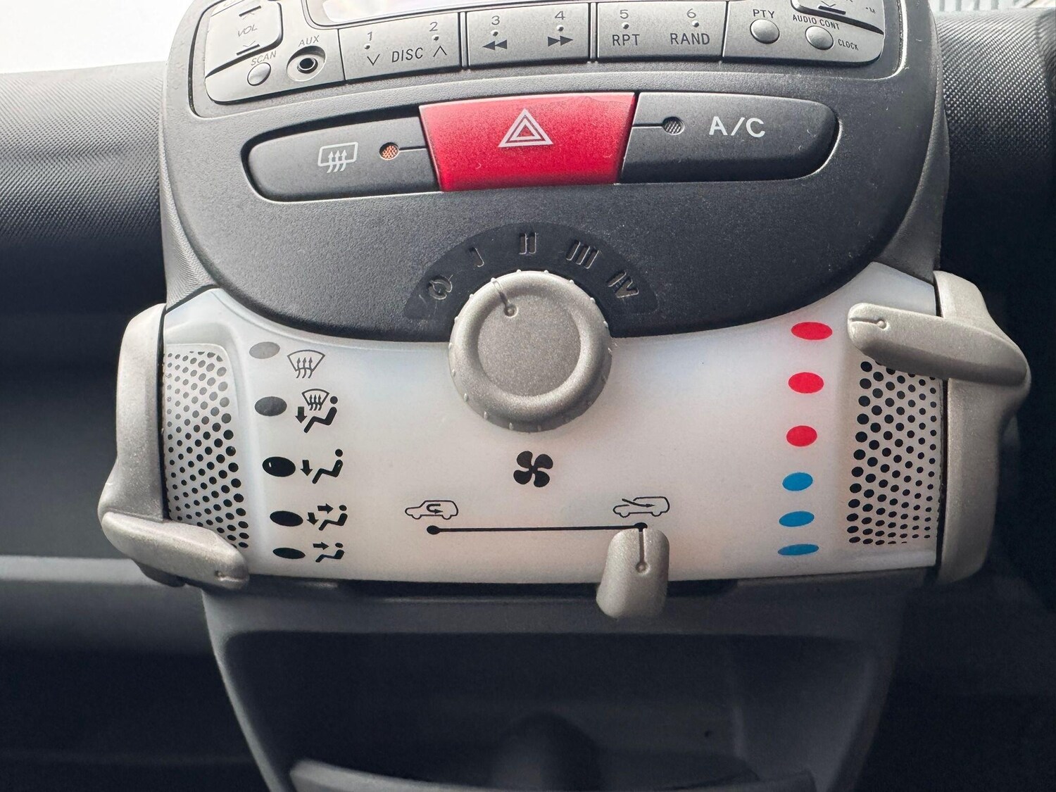 Used Toyota AYGO for sale - 77511235: Photo 38