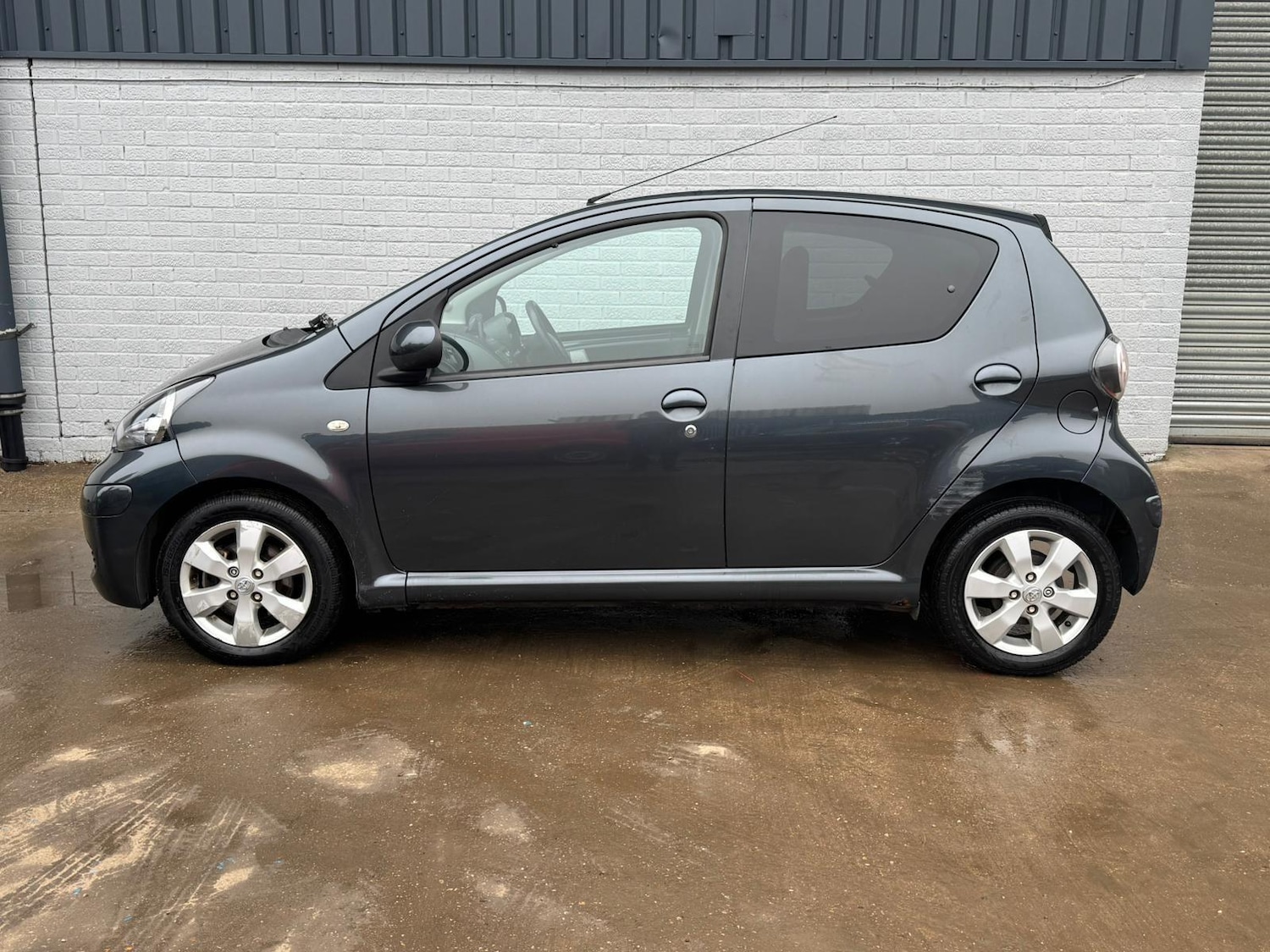 Used Toyota AYGO for sale - 77511235: Photo 5