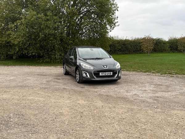 Used Peugeot 308 2012 for sale - 76270861: Photo 6