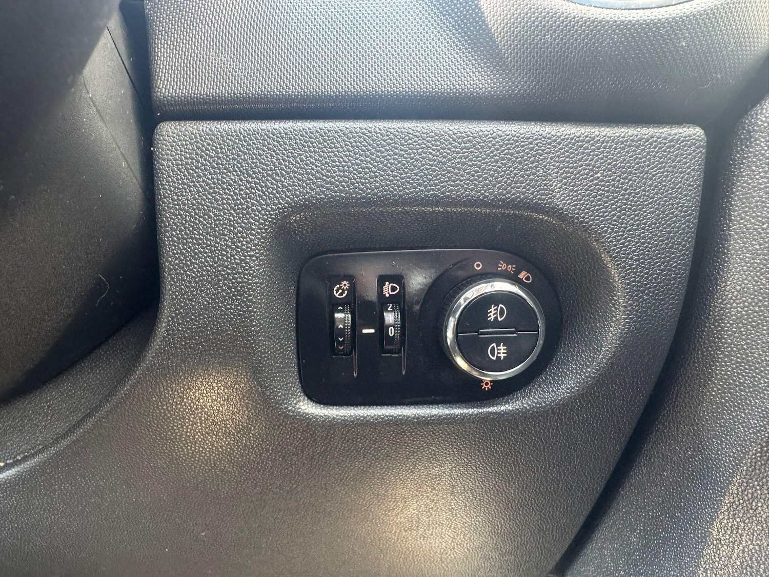 Used Vauxhall Corsa 2010 for sale - 78171265: Photo 15