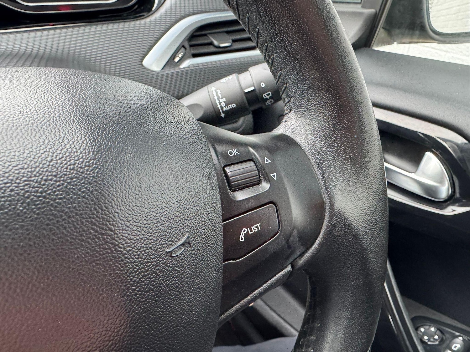 Used Peugeot 208 2015 for sale - 77550037: Photo 18