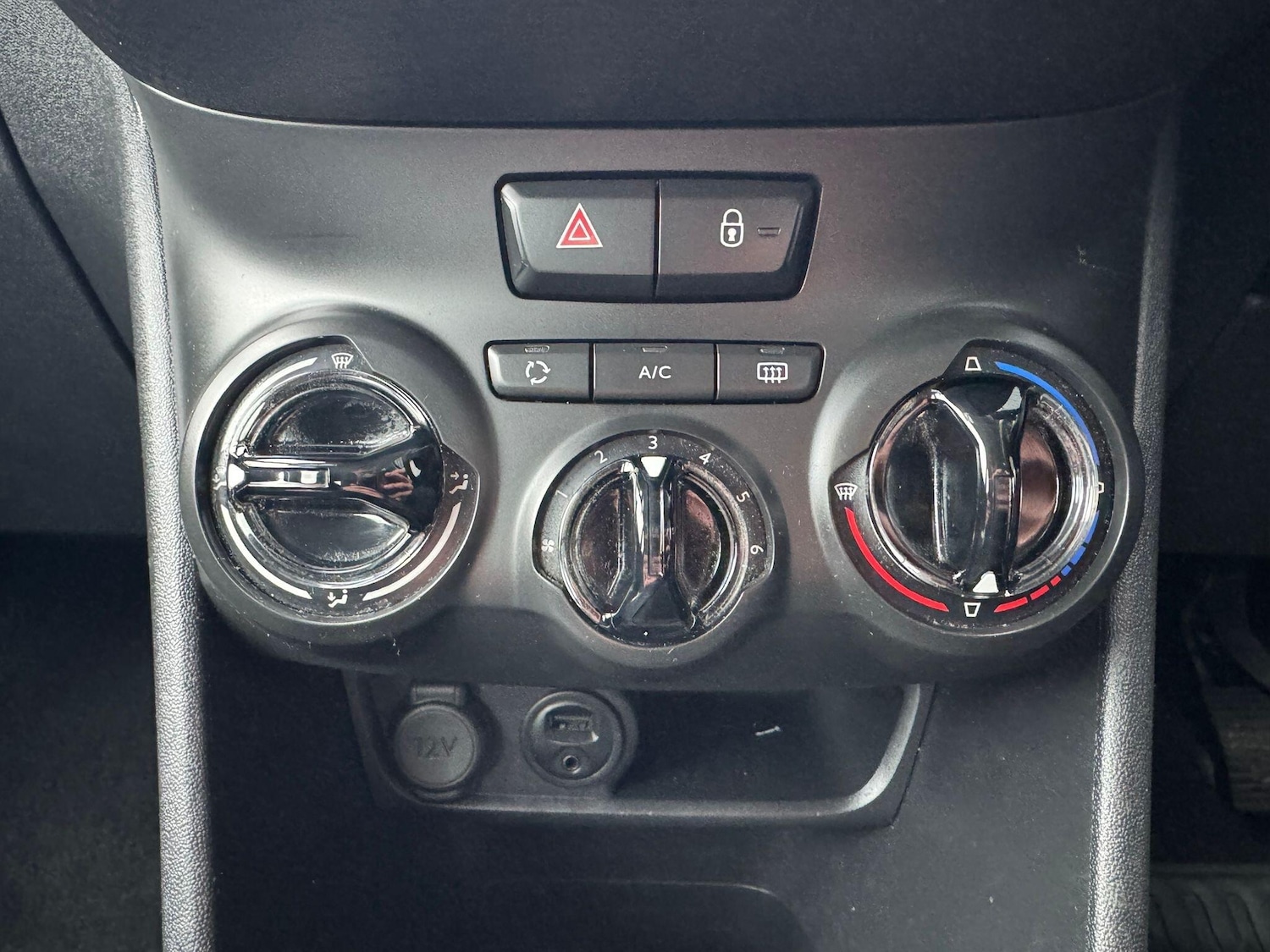 Used Peugeot 208 2015 for sale - 77550037: Photo 22