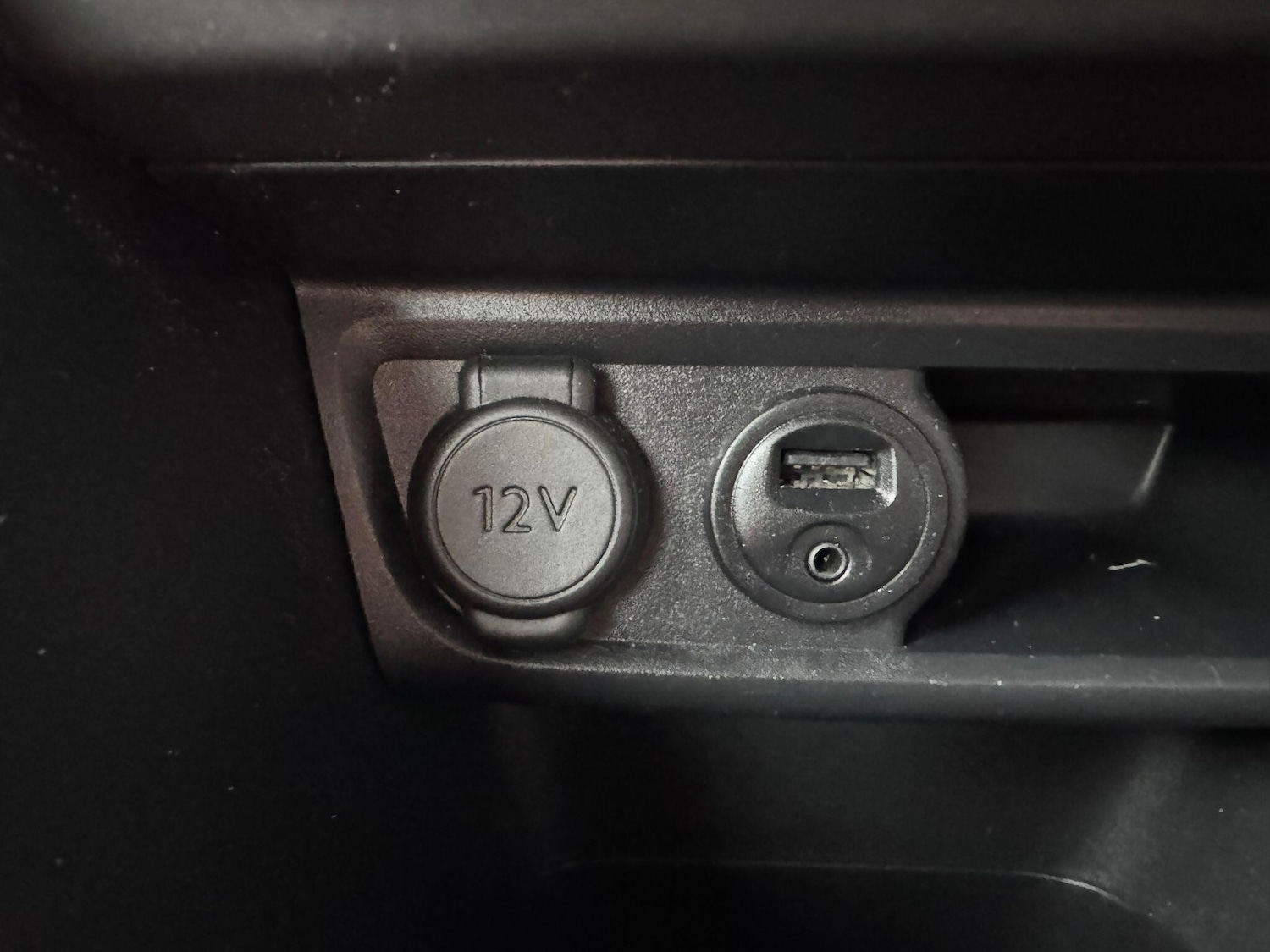 Used Peugeot 208 2015 for sale - 77550037: Photo 23