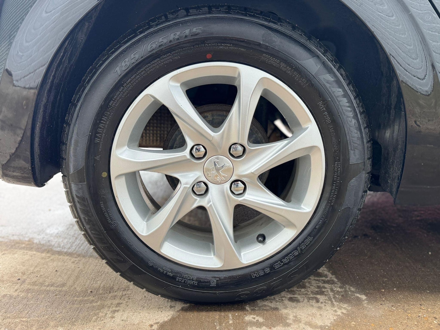 Used Peugeot 208 2015 for sale - 77550037: Photo 26