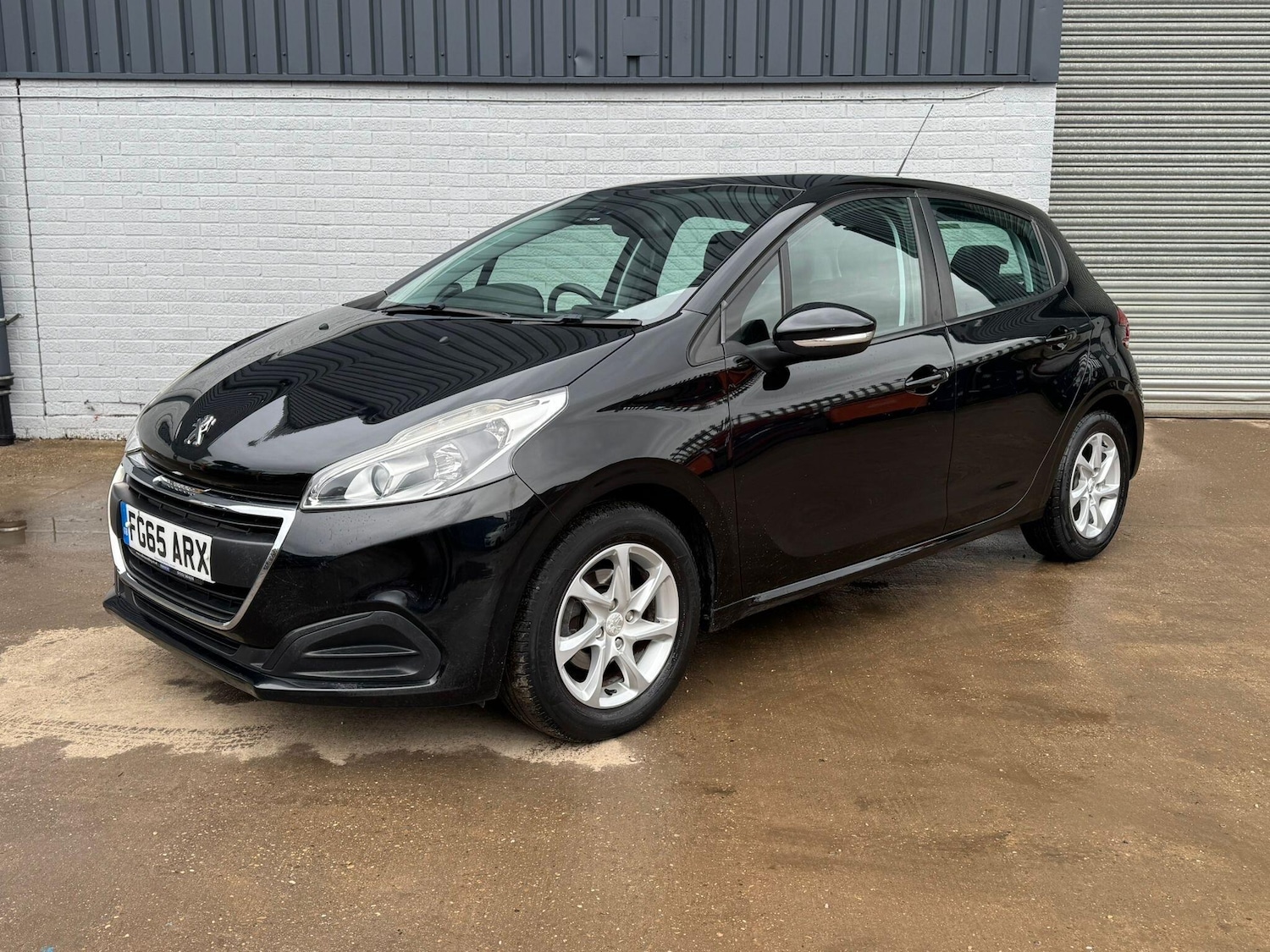 Used Peugeot 208 2015 for sale - 77550037: Photo 3