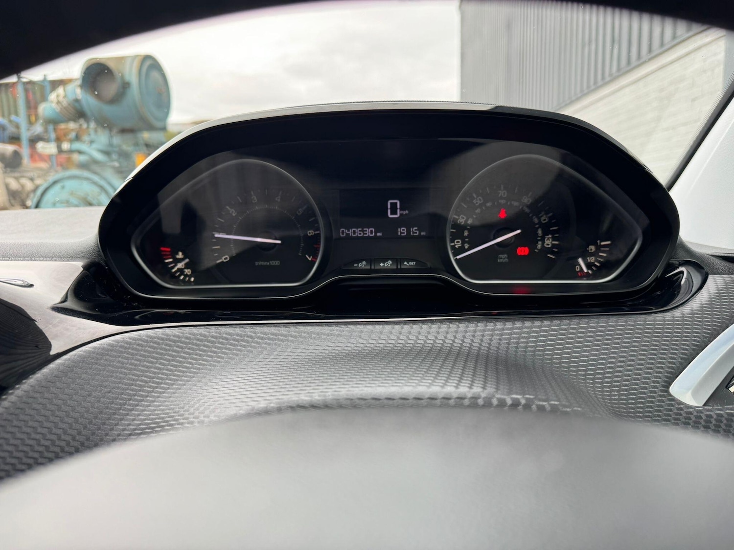 Used Peugeot 208 2015 for sale - 77550037: Photo 35