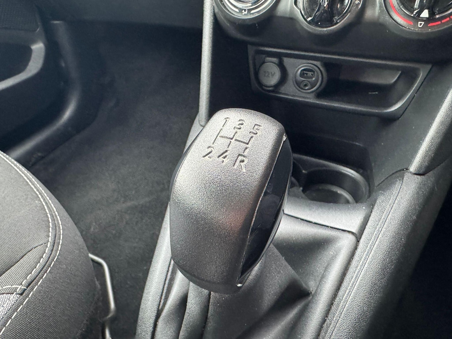 Used Peugeot 208 2015 for sale - 77550037: Photo 9