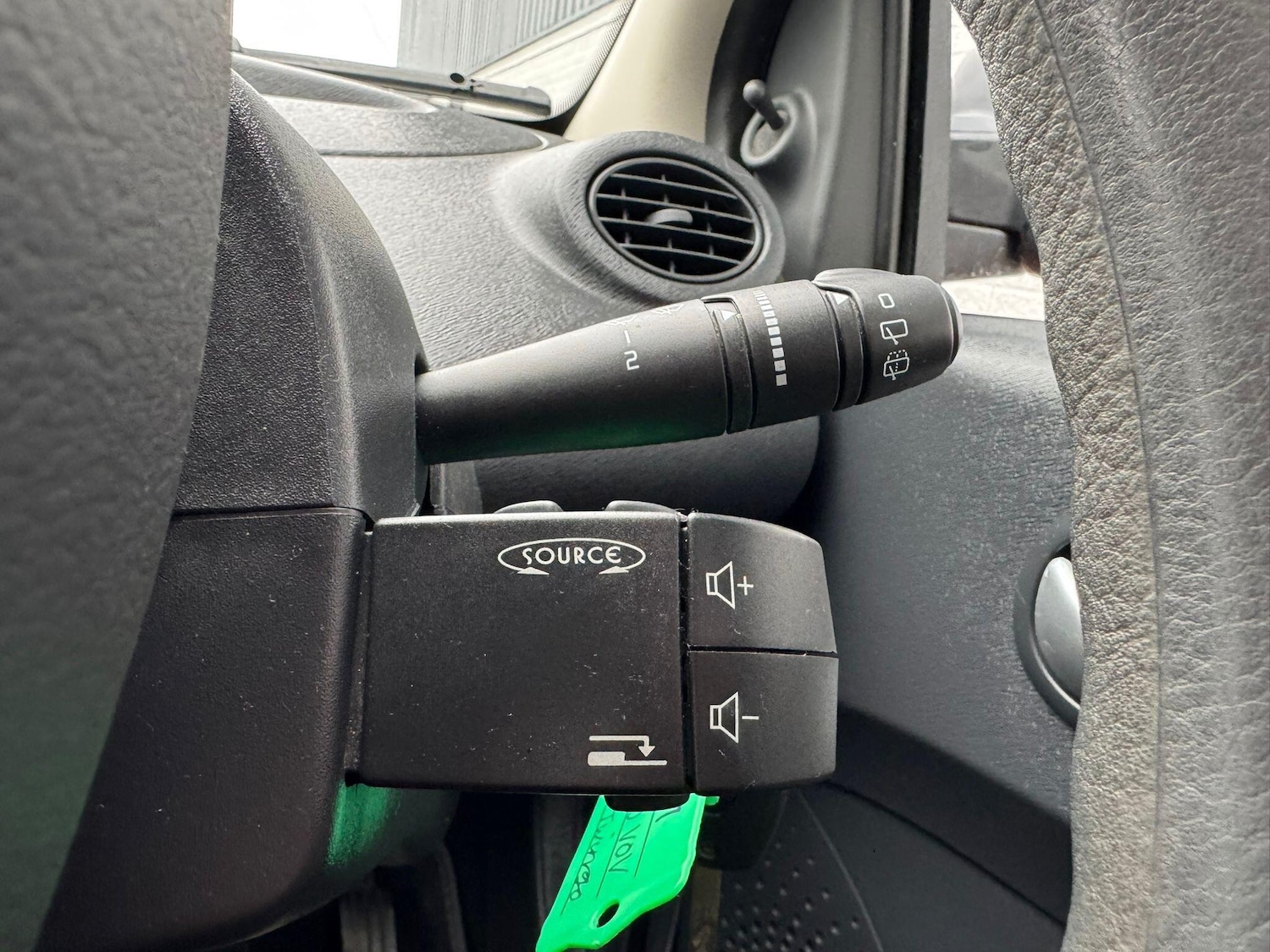 Used Renault Twingo 2010 for sale - 77808933: Photo 18