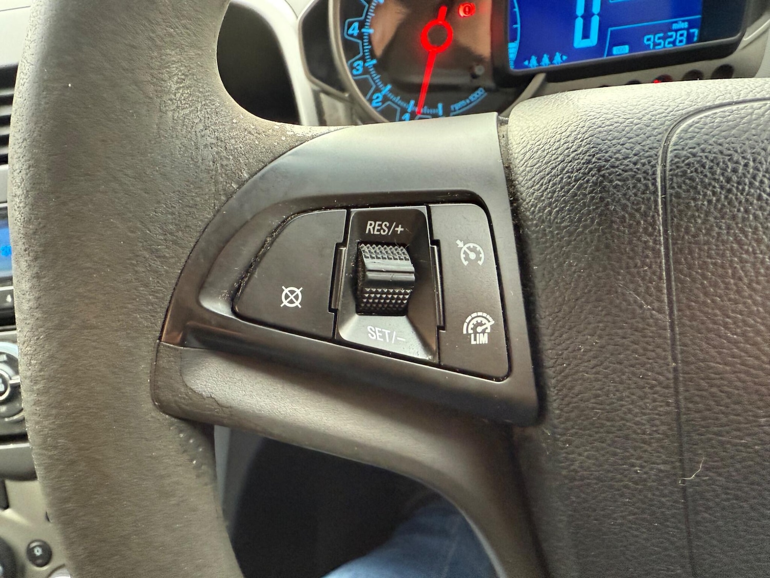 Used Chevrolet Aveo 2011 for sale - 76500000: Photo 14