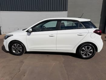Used Hyundai i20 2019 for sale - 79645903: Photo