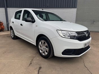 Used Dacia Sandero 2017 for sale - 78205212: Photo