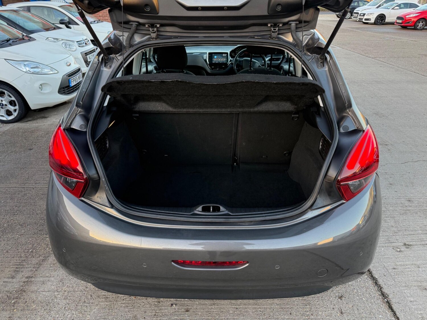 Used Peugeot 208 2019 for sale - 76700691: Photo 34