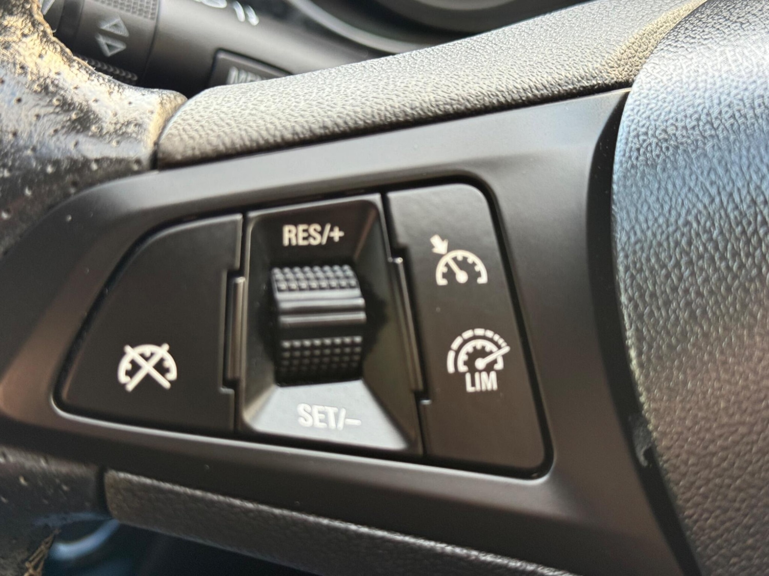 Used Vauxhall Corsa 2015 for sale - 76913376: Photo 15