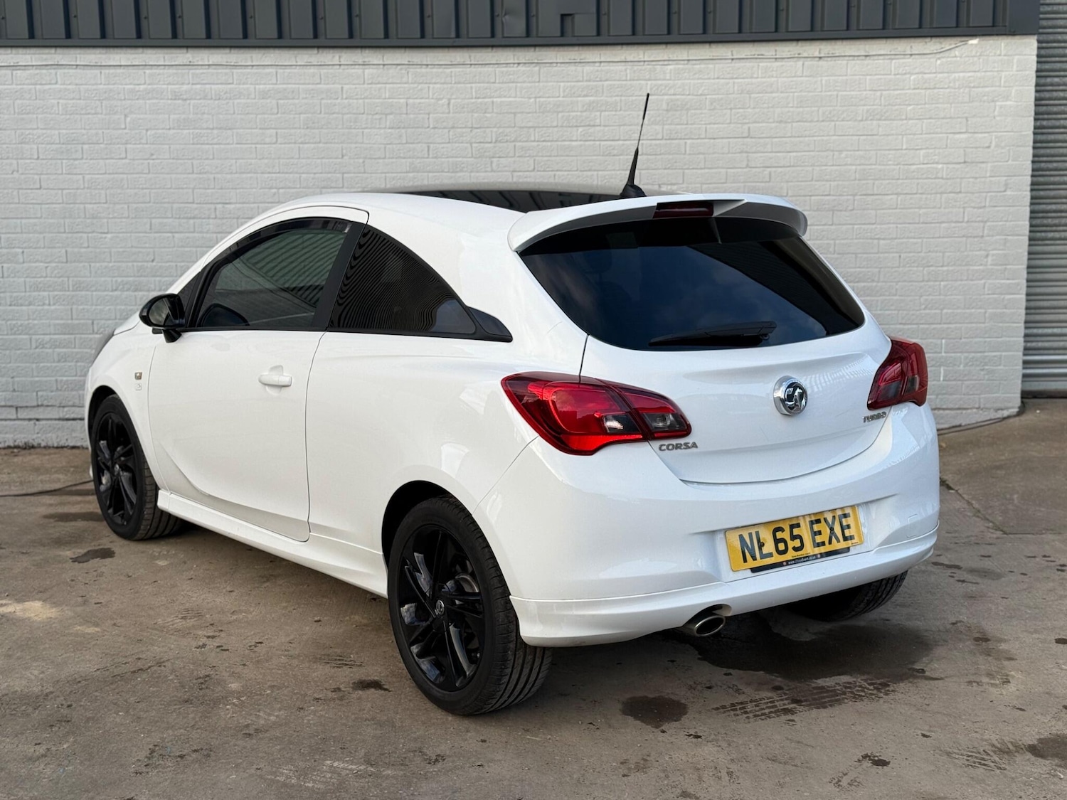Used Vauxhall Corsa 2015 for sale - 76913376: Photo 4