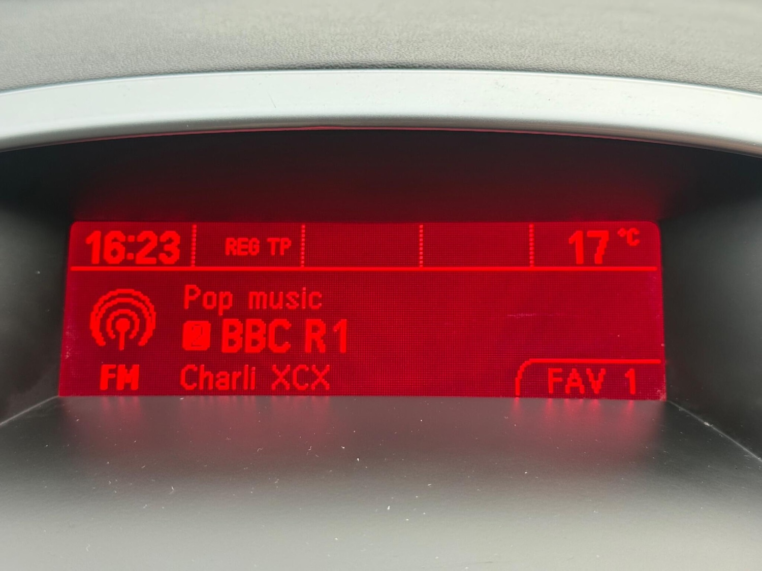 Used Vauxhall Astra 2015 for sale - 76499111: Photo 25