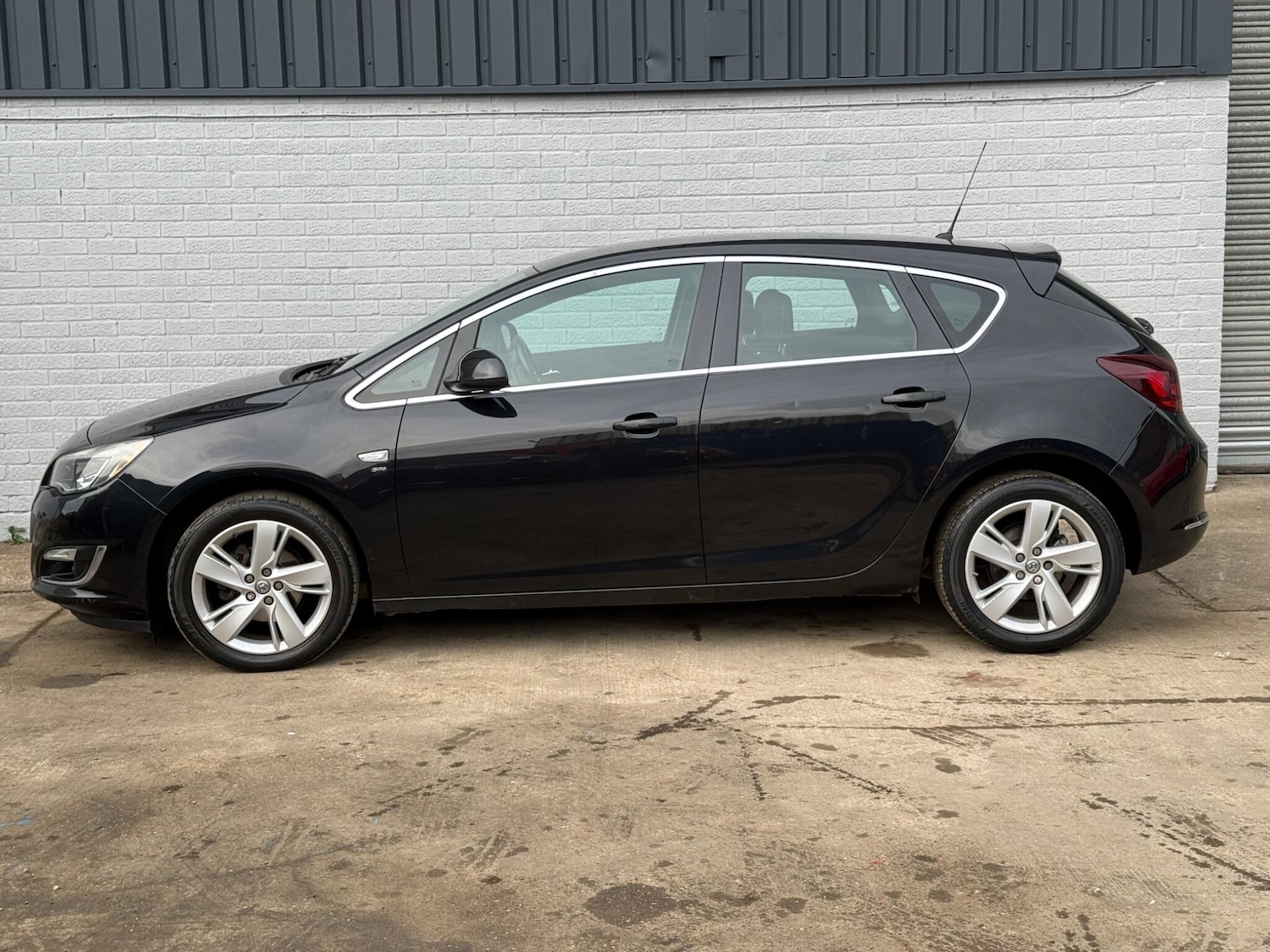 Used Vauxhall Astra 2015 for sale - 76499111: Photo 5