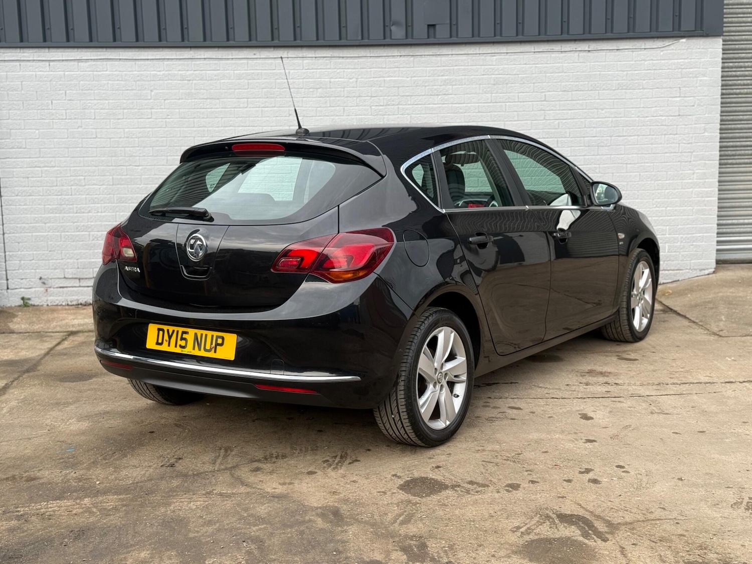 Used Vauxhall Astra 2015 for sale - 76499111: Photo 8
