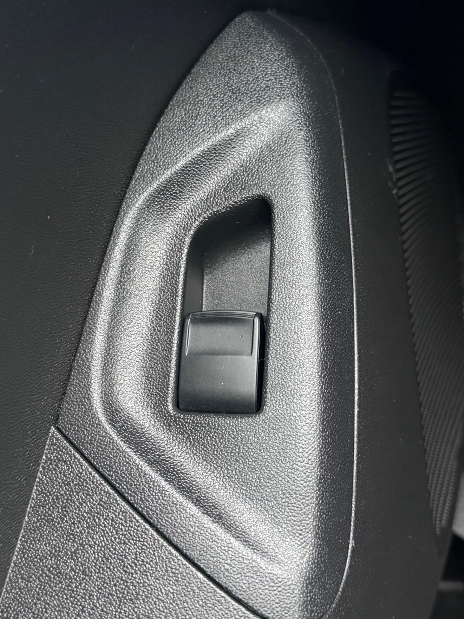 Used Peugeot 108 2016 for sale - 76485159: Photo 18