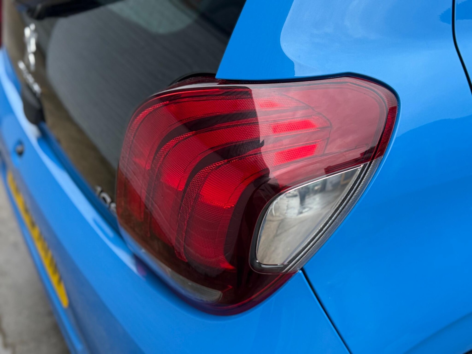 Used Peugeot 108 2016 for sale - 76485159: Photo 28