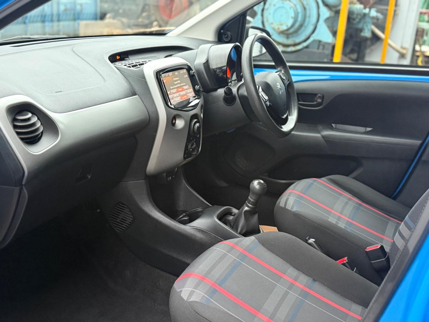 Used Peugeot 108 2016 for sale - 76485159: Photo 37