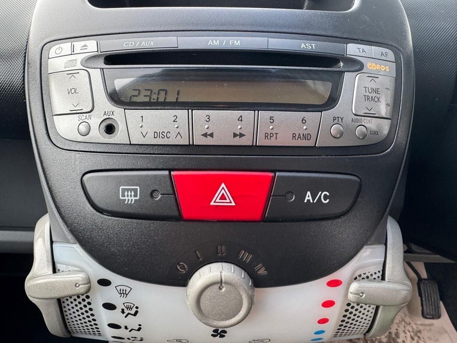 Used Citroen C1 2010 for sale - 77479386: Photo 19