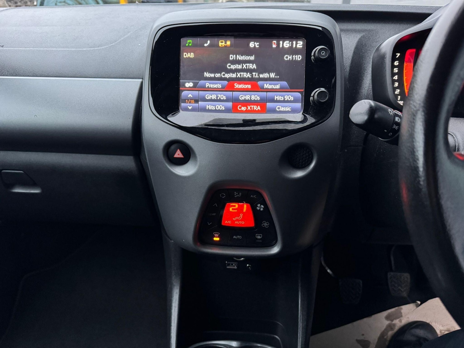 Used Toyota AYGO 2018 for sale - 77411317: Photo 30