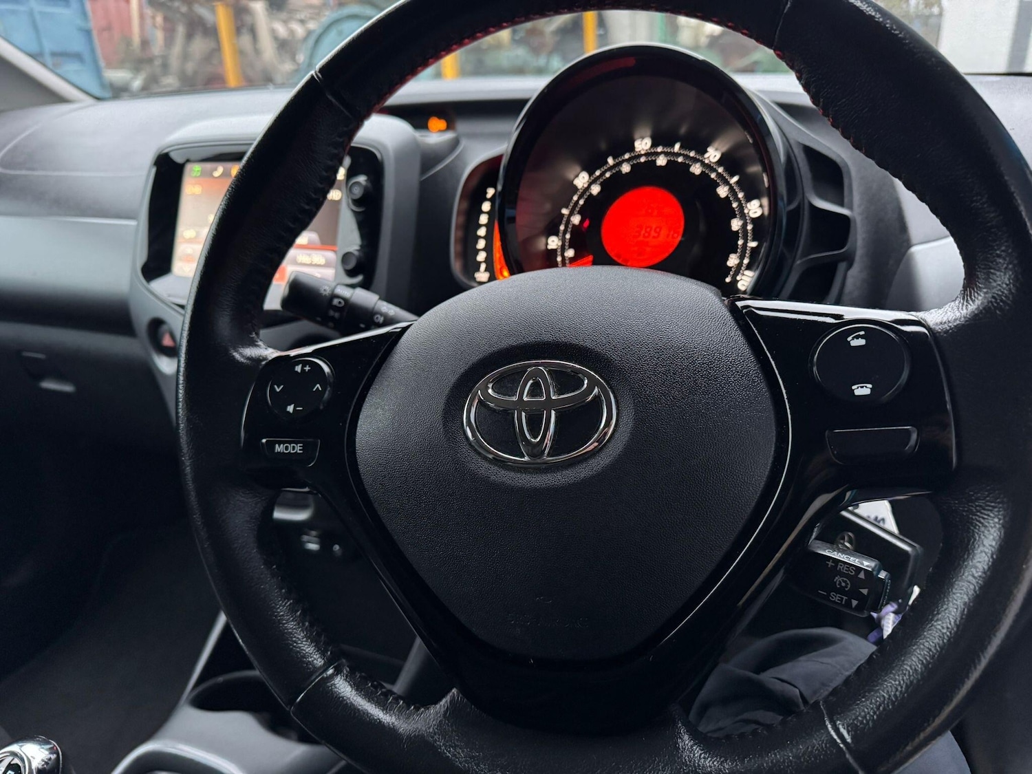 Used Toyota AYGO 2018 for sale - 77411317: Photo 36