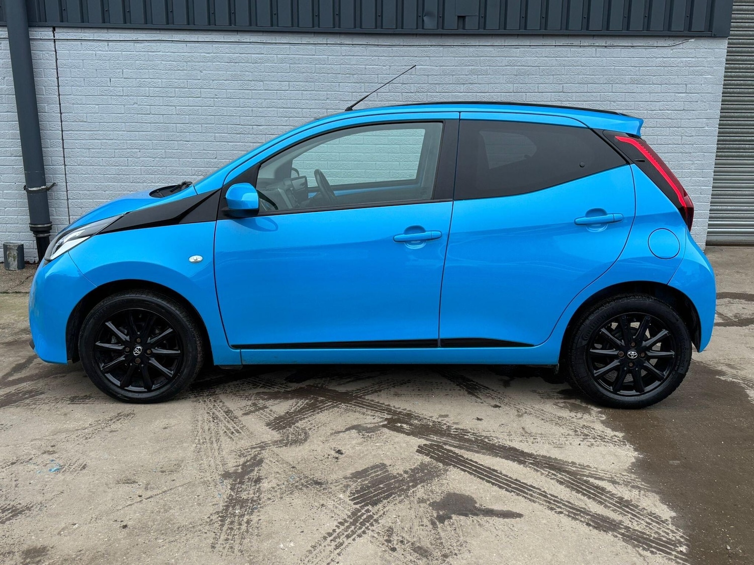 Used Toyota AYGO 2018 for sale - 77411317: Photo 5