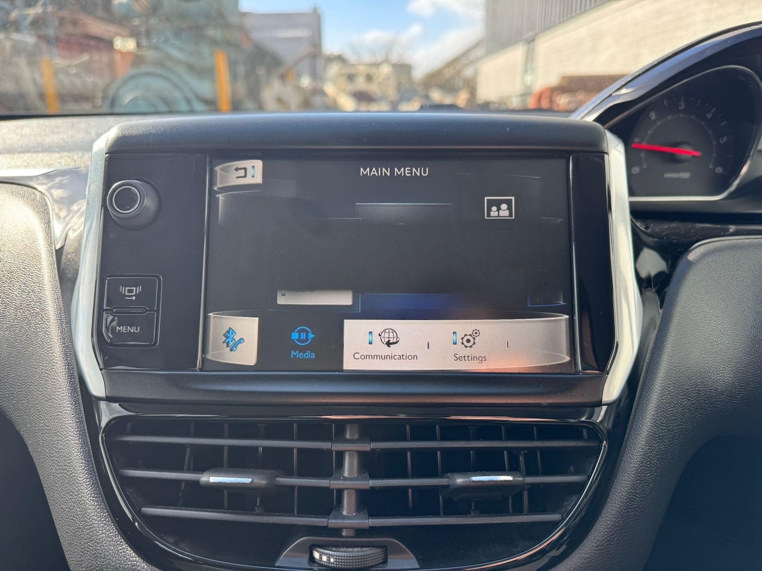 Used Peugeot 208 2014 for sale - 77839813: Photo 29