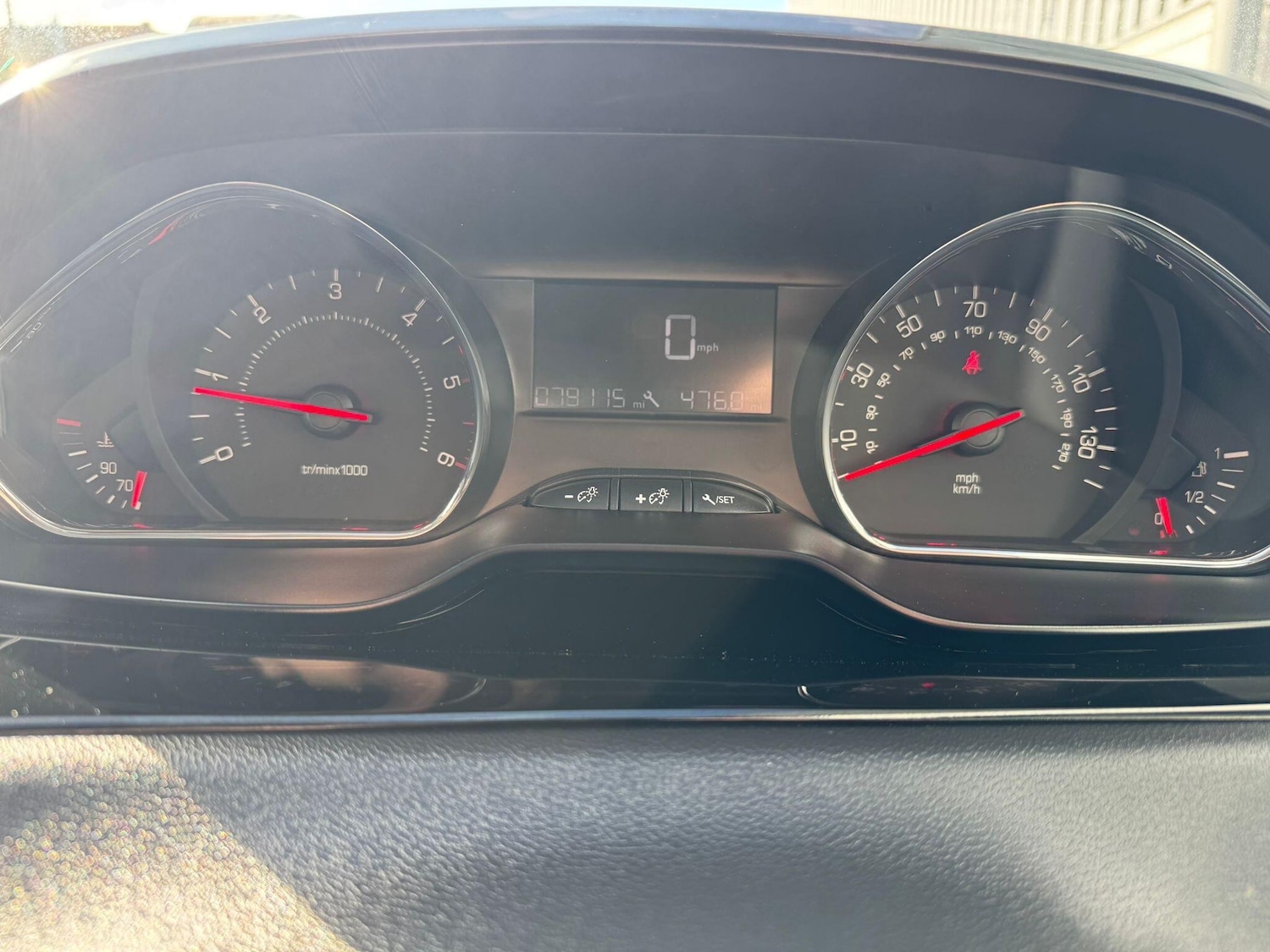 Used Peugeot 208 2014 for sale - 77839813: Photo 31