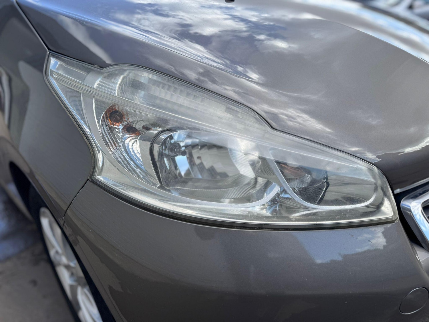 Used Peugeot 208 2014 for sale - 77839813: Photo 39