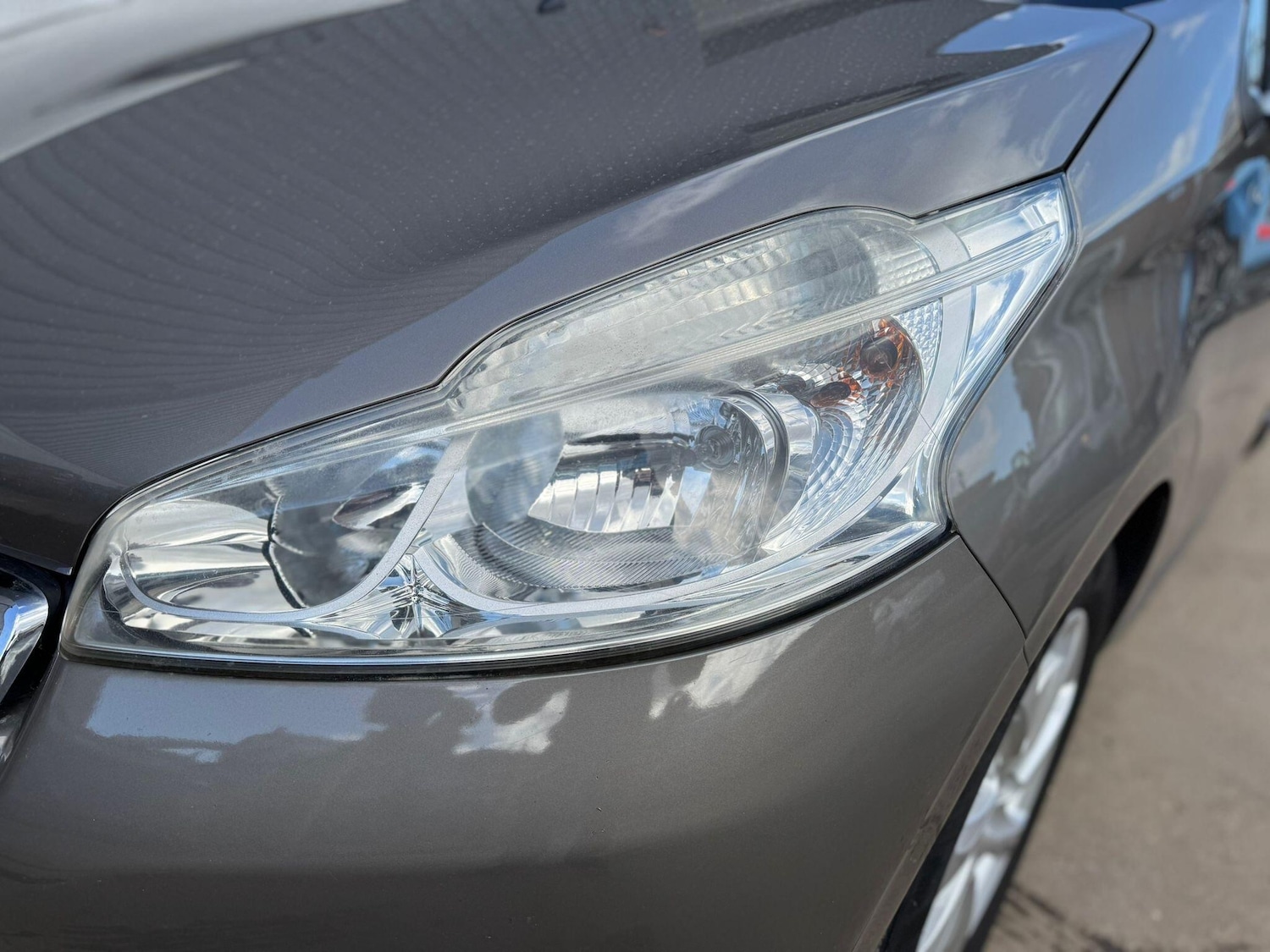 Used Peugeot 208 2014 for sale - 77839813: Photo 40