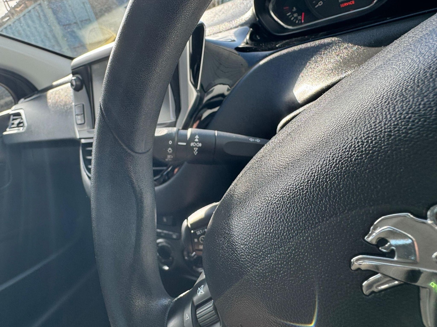 Used Peugeot 208 2014 for sale - 77839813: Photo 43