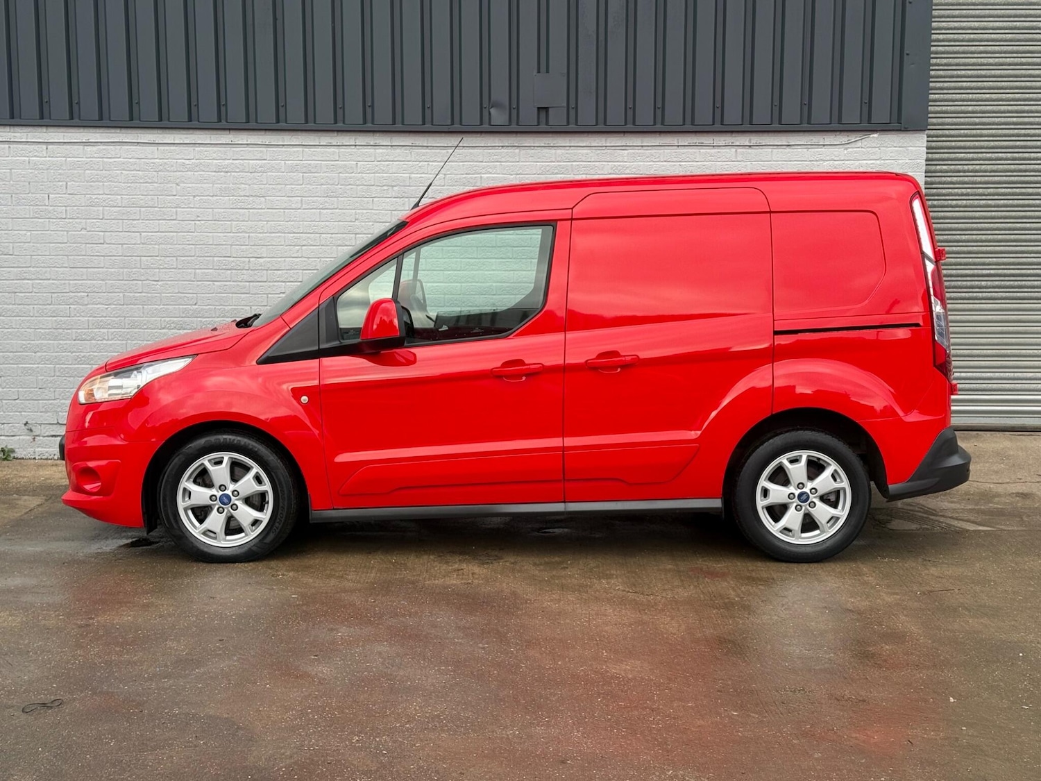 Used Ford Transit Connect 2016 for sale - 76633116: Photo 3