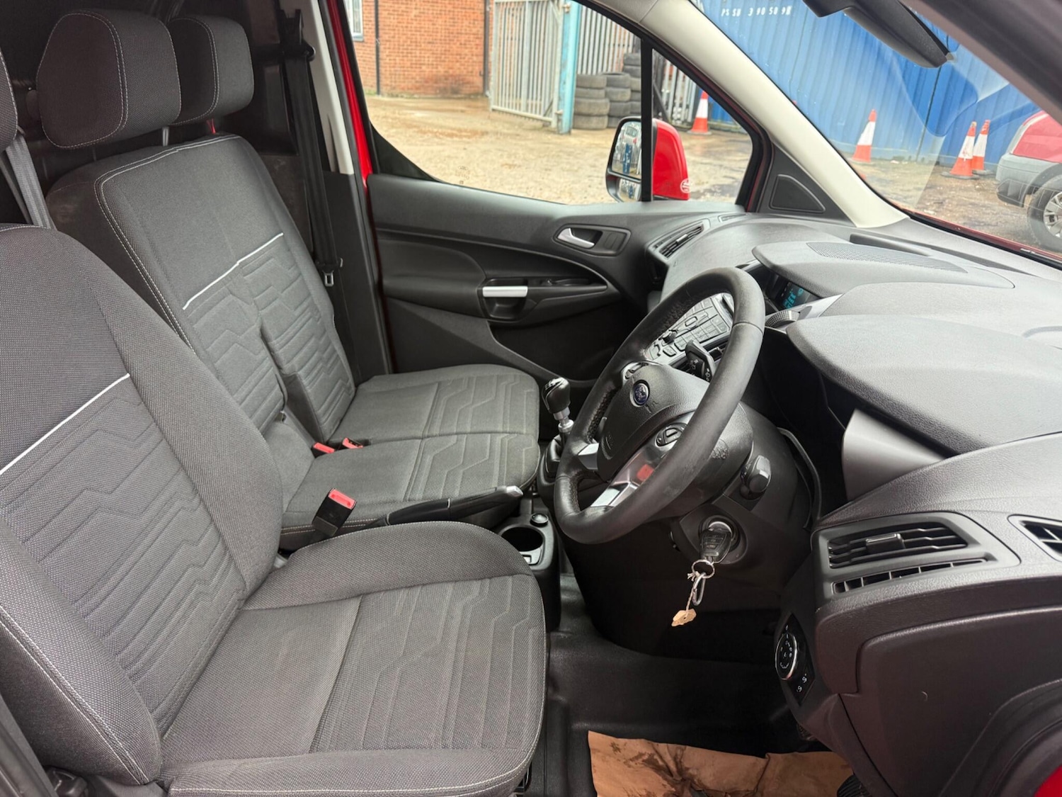 Used Ford Transit Connect 2016 for sale - 76633116: Photo 8