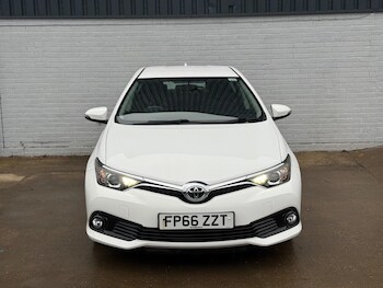 Used Toyota Auris 2016 for sale - 77190389: Photo