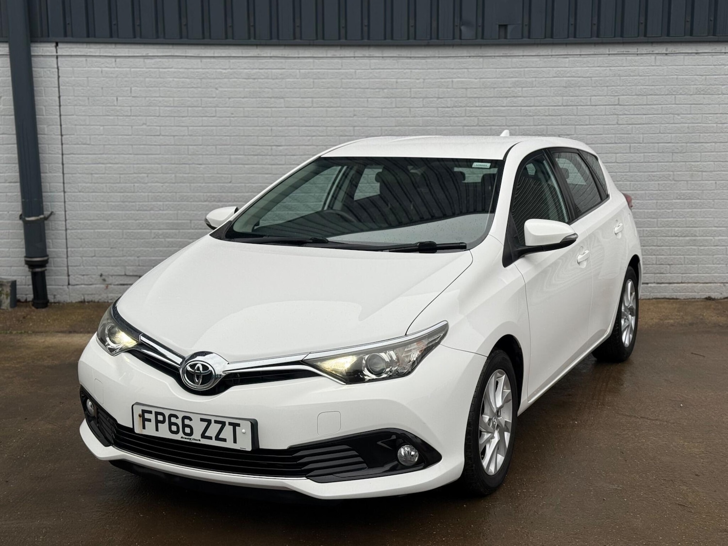 Used Toyota Auris for sale - 77190389: Photo 3