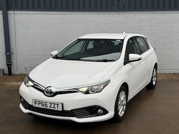 Used Toyota Auris 2016 for sale - 77190389: Photo