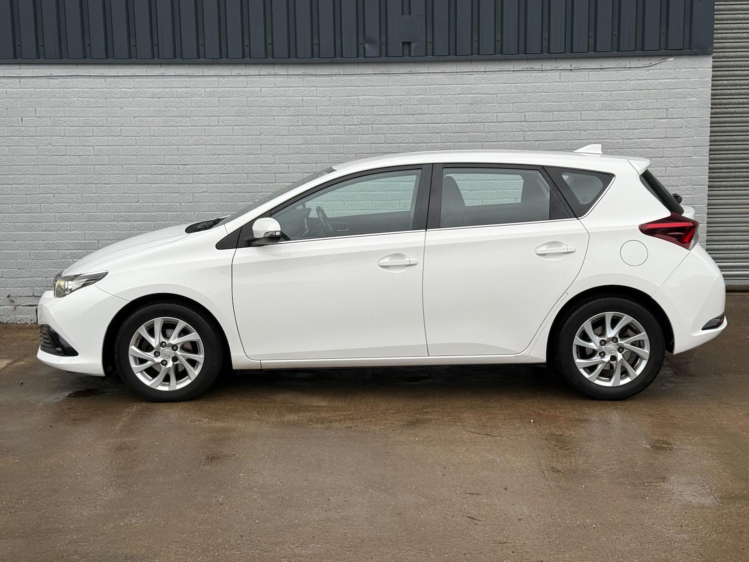 Used Toyota Auris for sale - 77190389: Photo 5