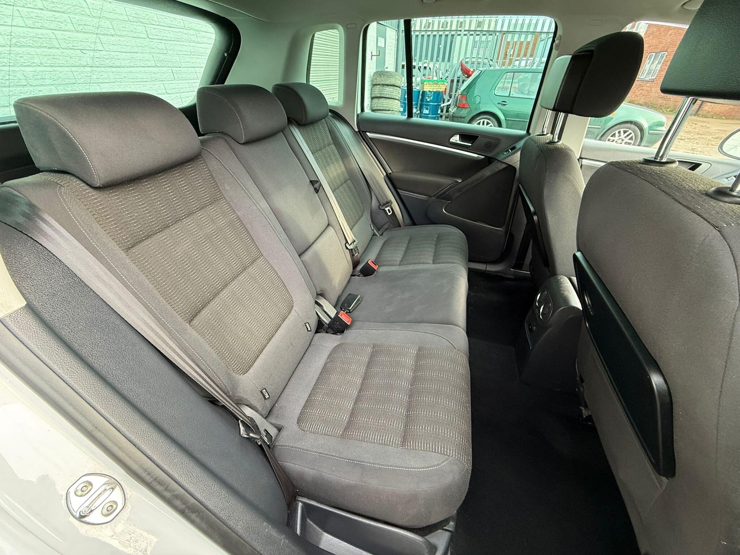 Used Volkswagen Tiguan 2011 for sale - 77166435: Photo 11