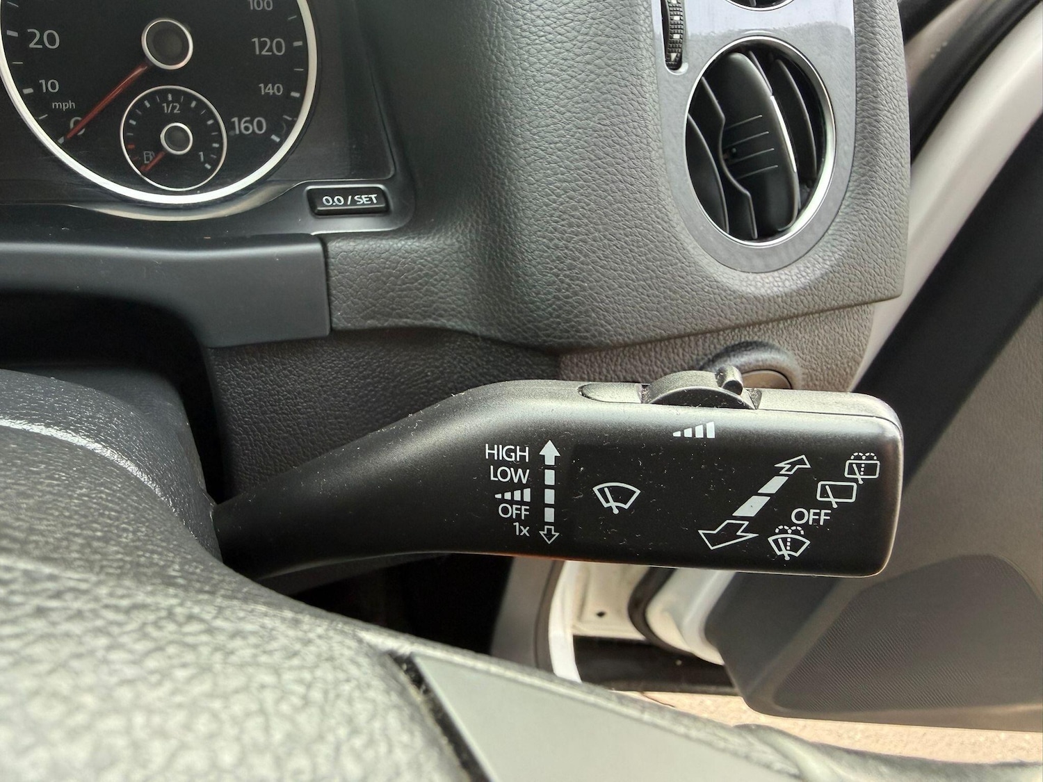 Used Volkswagen Tiguan 2011 for sale - 77166435: Photo 16