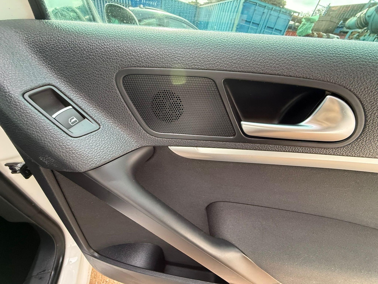 Used Volkswagen Tiguan 2011 for sale - 77166435: Photo 27