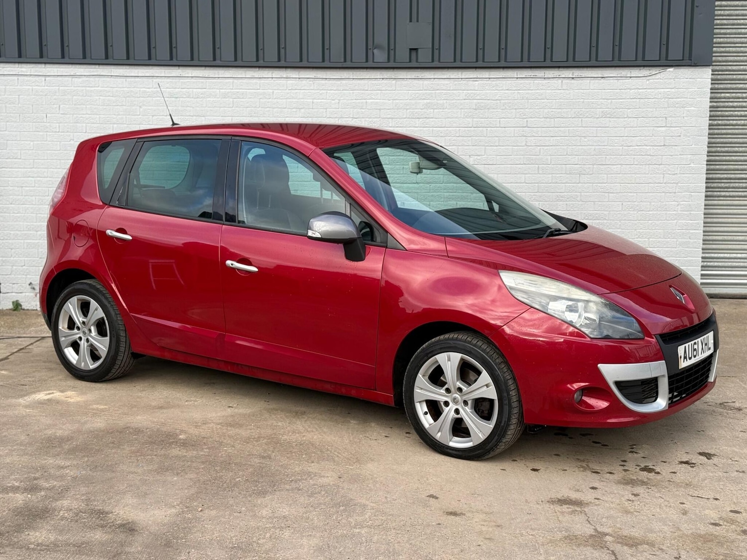 Used Renault Scenic 2011 for sale - 76913423: Photo 1