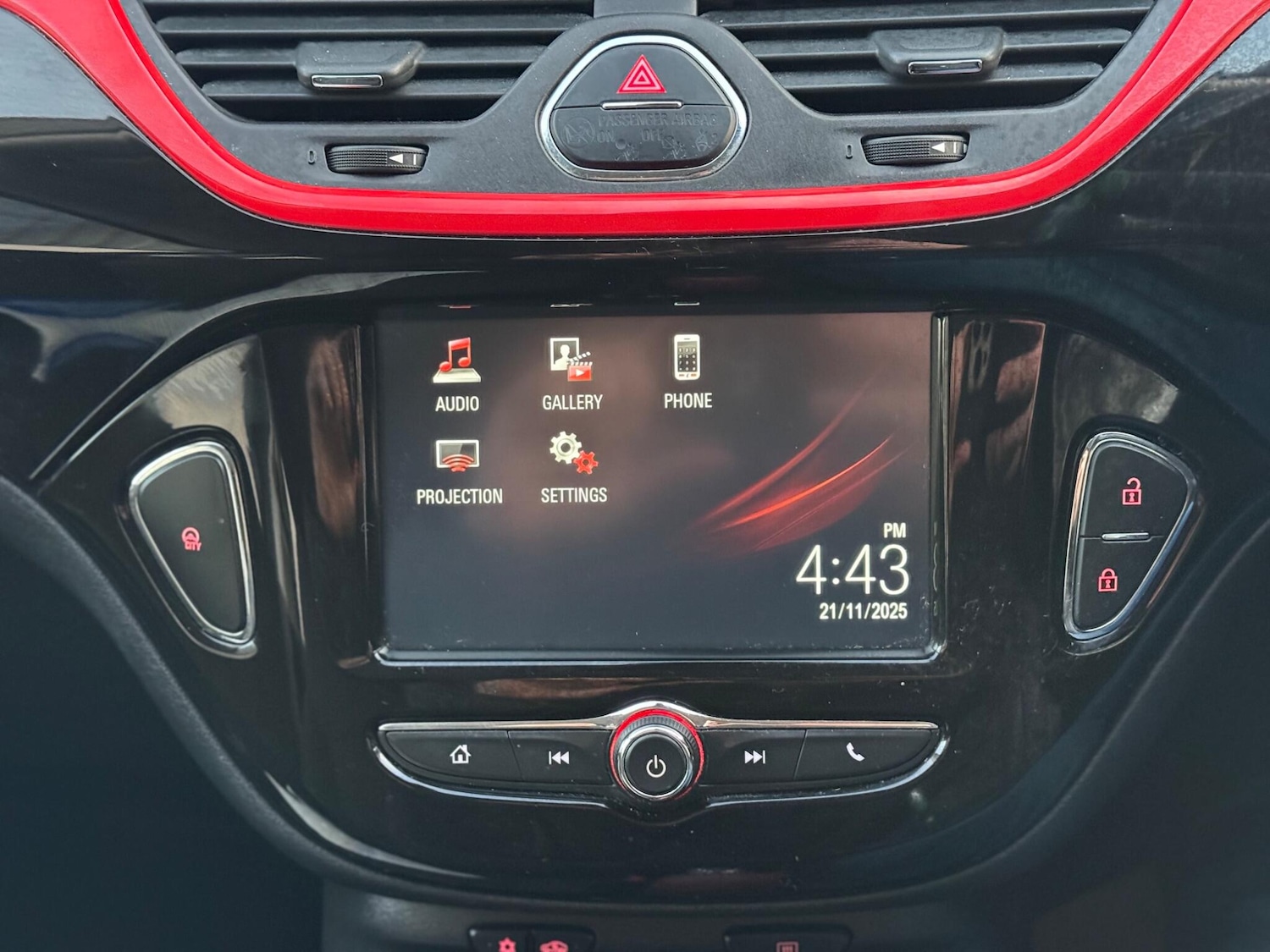 Used Vauxhall Corsa 2016 for sale - 76657305: Photo 34