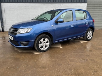 Used Dacia Sandero 2013 for sale - 77658295: Photo