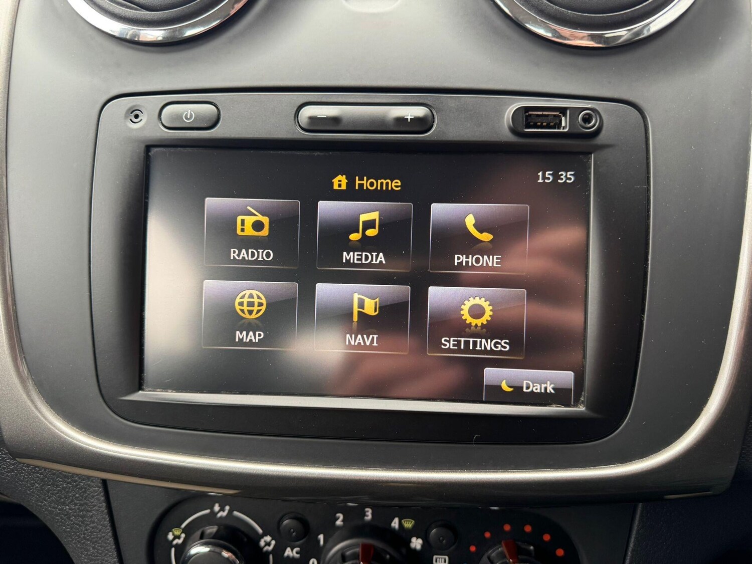 Used Dacia Sandero for sale - 77658295: Photo 31