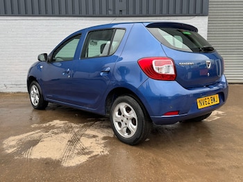 Used Dacia Sandero 2013 for sale - 77658295: Photo